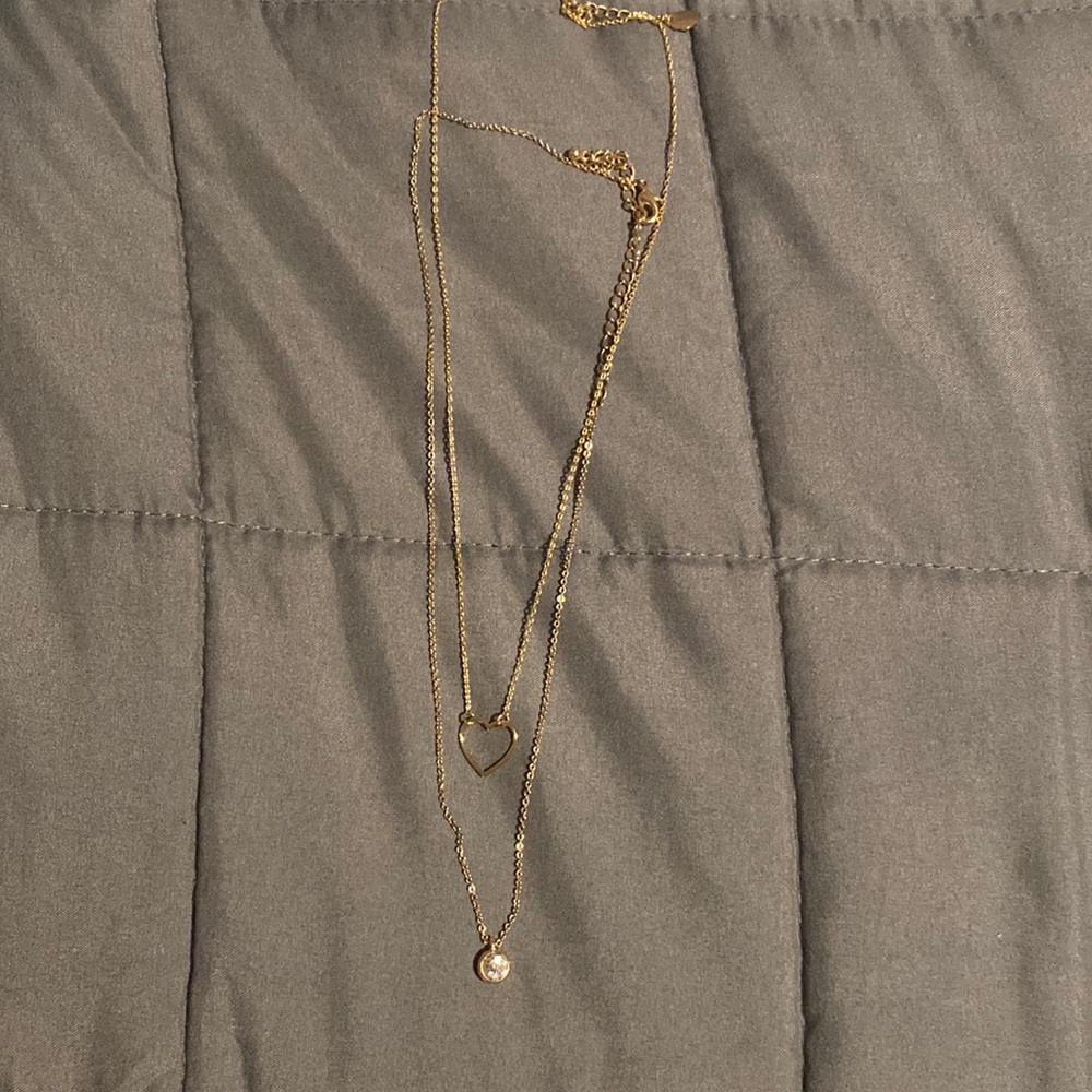 Gold heart necklace and diamond